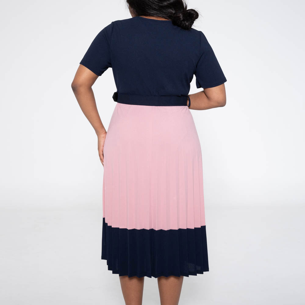 Plus Size Colour Block Pleated Dress